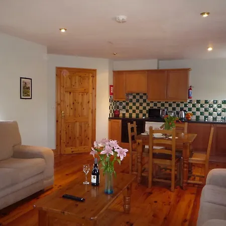 Tatil Evi Courtyard 2 Bed Sleeps 4 Dingle