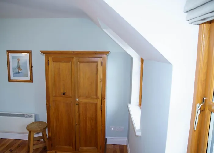 Courtyard 2 Bed Sleeps 4 Dingle